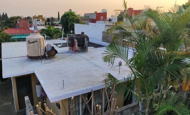 Se vende Casa de una sola planta con 2 recámaras en  200 m2 de construcción. Colonia El Empleado, Cuernavaca, Mor.