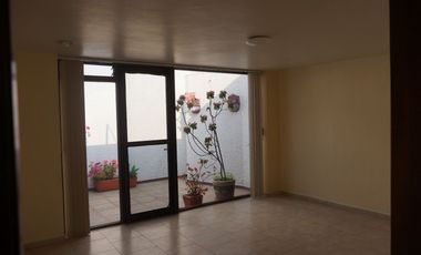 CASA EN RENTA JARDINES DE SAN MATEO