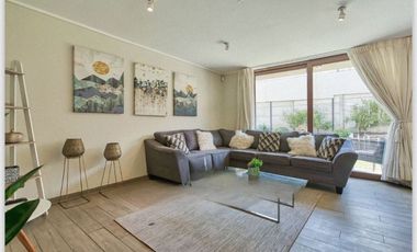 HERMOSA CASA ESTILO MEDITERRANEO- 5 DORMITORIOS-4 BAÑOS, CERCANA AL BRITISH ROYAL SCHOOL- LA REINA