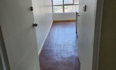 DEPARTAMENTO HERMOSO STUDIO FRAY CAMILO METRO IRARRAZABAL  1.350 UF