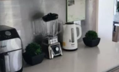 SE VENDE AMPLIO DEPARTAMENTO EN FRENTE AL MALL PLAZA EGAÑA LA REINA, 3 DORMITORIOS
