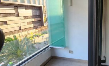 SE VENDE AMPLIO DEPARTAMENTO EN FRENTE AL MALL PLAZA EGAÑA LA REINA, 3 DORMITORIOS