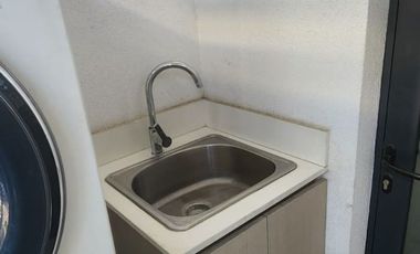 SE VENDE AMPLIO DEPARTAMENTO EN FRENTE AL MALL PLAZA EGAÑA LA REINA, 3 DORMITORIOS
