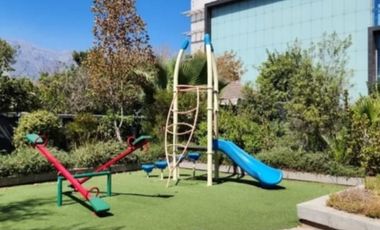 SE VENDE AMPLIO DEPARTAMENTO EN FRENTE AL MALL PLAZA EGAÑA LA REINA, 3 DORMITORIOS