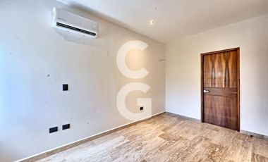 Casa en Venta en Cancun en Residencial Aqua con Alberca y 4 Recamaras