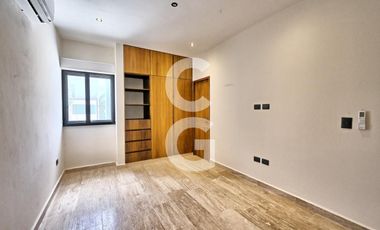 Casa en Venta en Cancun en Residencial Aqua con Alberca y 4 Recamaras