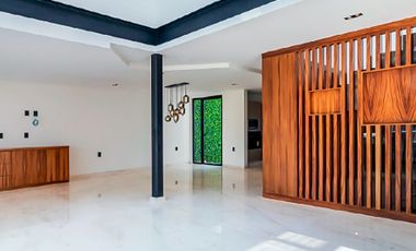 Residencia En Venta En Bosque Real, A Estrenar, 5 Recámaras, Lista Para Habitar, Lujo Y Vaguardia