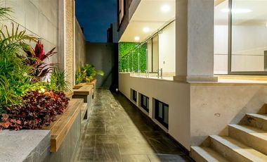 Residencia En Venta En Bosque Real, A Estrenar, 5 Recámaras, Lista Para Habitar, Lujo Y Vaguardia