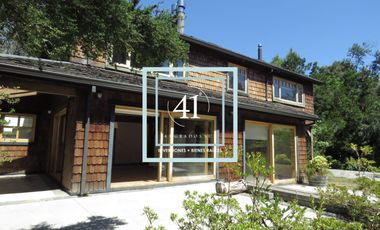 EN VENTA PUERTO VARAS CASA MÁS TALLER, INVERNADERO Y HOT TUB.