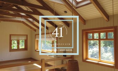 EN VENTA PUERTO VARAS CASA MÁS TALLER, INVERNADERO Y HOT TUB.