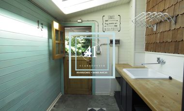 EN VENTA PUERTO VARAS CASA MÁS TALLER, INVERNADERO Y HOT TUB.