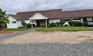 HERMOSA PARCELA PLANA CON CASA UN EXCLUSIVO CONDOMINIO