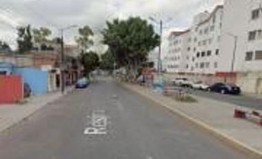 CASA EN REMATE HIPOTECARIO PARA UP GRADE O INVERSIÓN