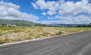 Se vende lotes totalmente planos en Catamayo - Loja