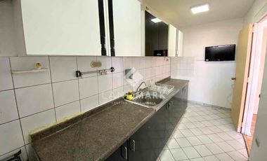 Se vende amplio departamento a pasos de Av. Argentina, Coviefi.