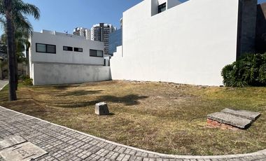 Lote en venta enfrente de SONATA Lomas de Angelopolis
