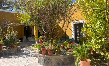 CASA EN VENTA EN EL CENTRO DE PARRAS DE LA FUENTE,  COAHUILA.