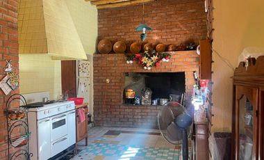CASA EN VENTA EN EL CENTRO DE PARRAS DE LA FUENTE,  COAHUILA.