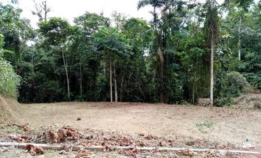 En Pedro Vicente Maldonado  Terreno de 883m2