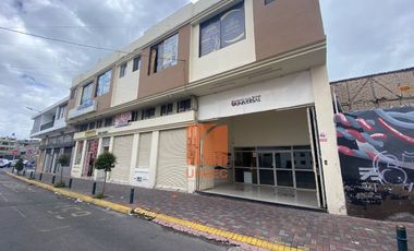 Edificio Rentero de venta en Riobamba, zona estrategicamente comercial con rentabilidad asegurada.