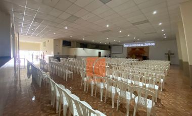Edificio Rentero de venta en Riobamba, zona estrategicamente comercial con rentabilidad asegurada.