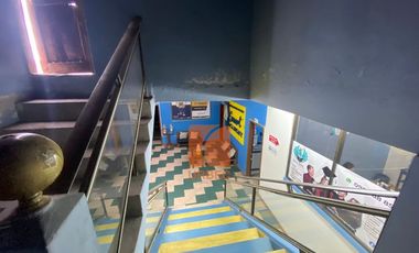Edificio Rentero de venta en Riobamba, zona estrategicamente comercial con rentabilidad asegurada.