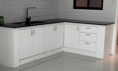 2 Bedroom Townhouse for Sale in Bangkal, Makati