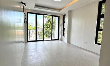 4-Bedroom Modern Tropical Luxury Home in Royale Estates, Consolacion, Cebu, Philippines