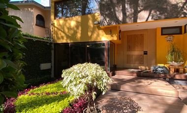 RESIDENCIA MODERNA EN VENTA - ARBOLEDAS, ATIZAPÁN