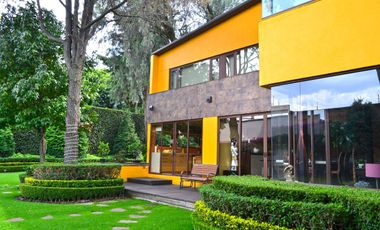 RESIDENCIA MODERNA EN VENTA - ARBOLEDAS, ATIZAPÁN