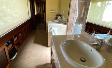 RESIDENCIA MODERNA EN VENTA - ARBOLEDAS, ATIZAPÁN