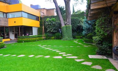 RESIDENCIA MODERNA EN VENTA - ARBOLEDAS, ATIZAPÁN