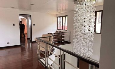 CANYON RANCH Carmona Newly Renovated Berkeley Home with Stunning Ridge Views