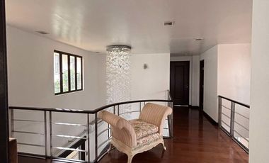 CANYON RANCH Carmona Newly Renovated Berkeley Home with Stunning Ridge Views