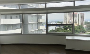 FOR SALE: Imperium 2 Bedrooms 1 Parking Slot