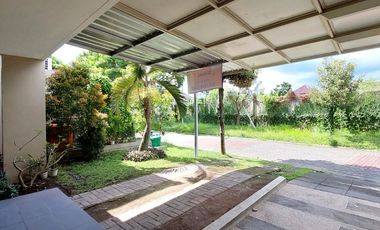 Rumah Halaman Luas di Perumahan Citra Sun Garden
