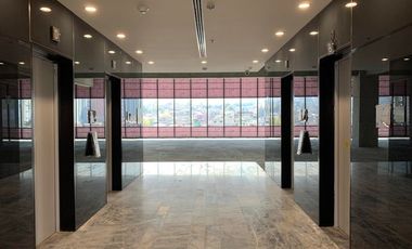 Oficina en Venta en Hacienda de las Palmas, Huixquilucan