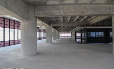 Oficina en Venta en Hacienda de las Palmas, Huixquilucan