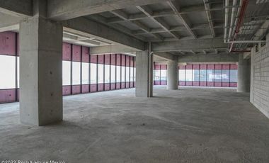 Oficina en Venta en Hacienda de las Palmas, Huixquilucan