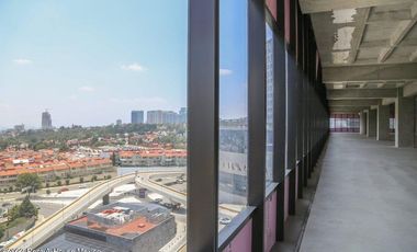 Oficina en Venta en Hacienda de las Palmas, Huixquilucan