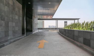 Oficina en Venta en Hacienda de las Palmas, Huixquilucan