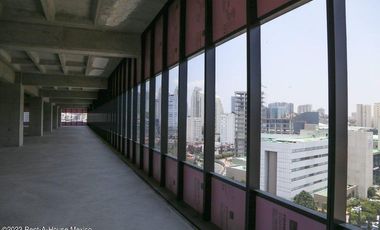 Oficina en Venta en Hacienda de las Palmas, Huixquilucan