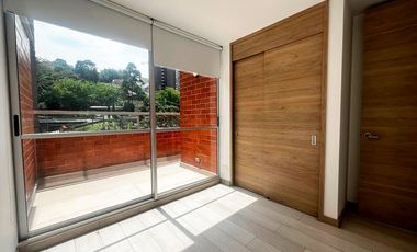 48093 Apartamento en arriendo en el sector Loma del Barro, Envigado