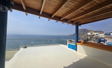VENTA DE EXCLUSIVA CASA DE PLAYA PRIVADA EN PUCUSANA