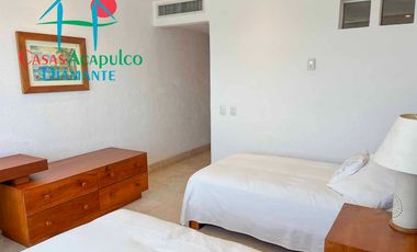 Departamento en venta con terraza y vista al mar.