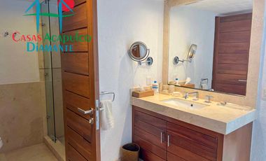 Departamento en venta con terraza y vista al mar.