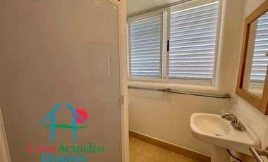 Departamento en venta con terraza y vista al mar.