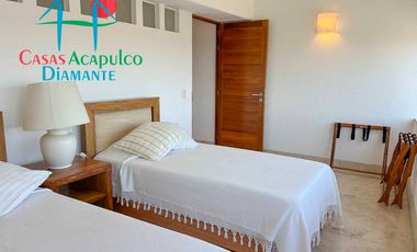 Departamento en venta con terraza y vista al mar.