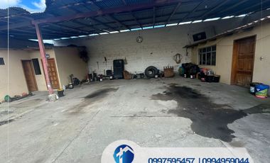 VENDO CASA AMPLIA EN RICAURTE