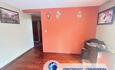 VENDO CASA AMPLIA EN RICAURTE